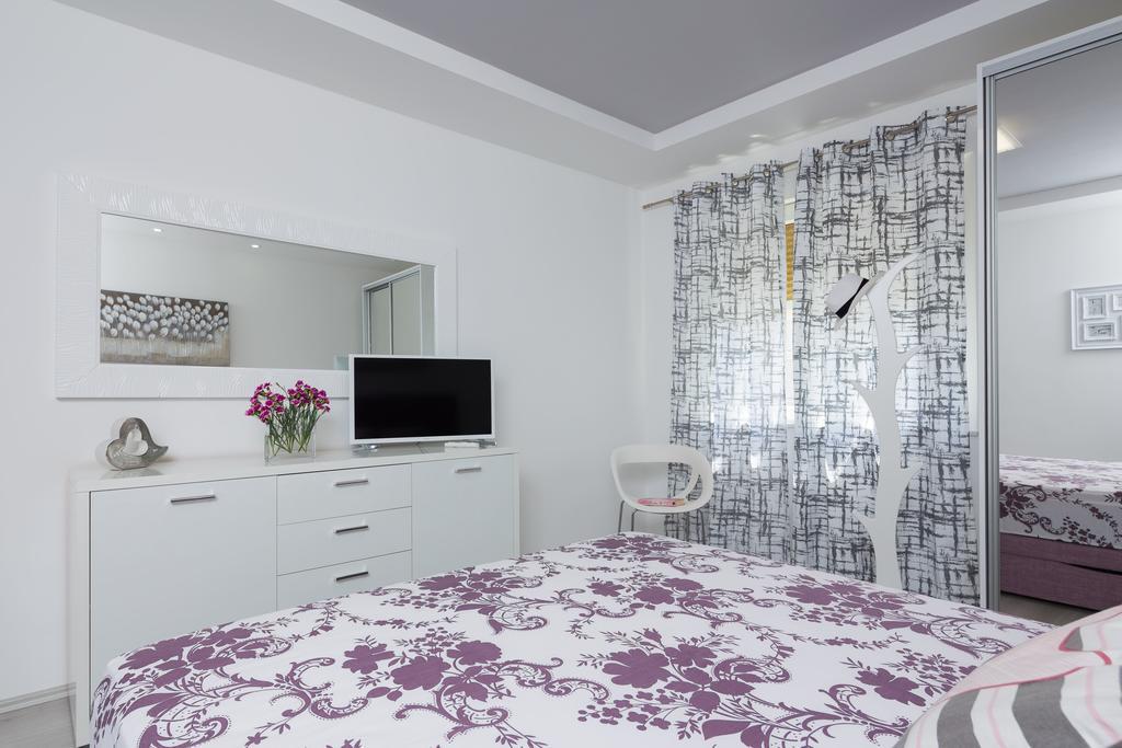 Old City Luxury Apartment Iris Split Exterior photo